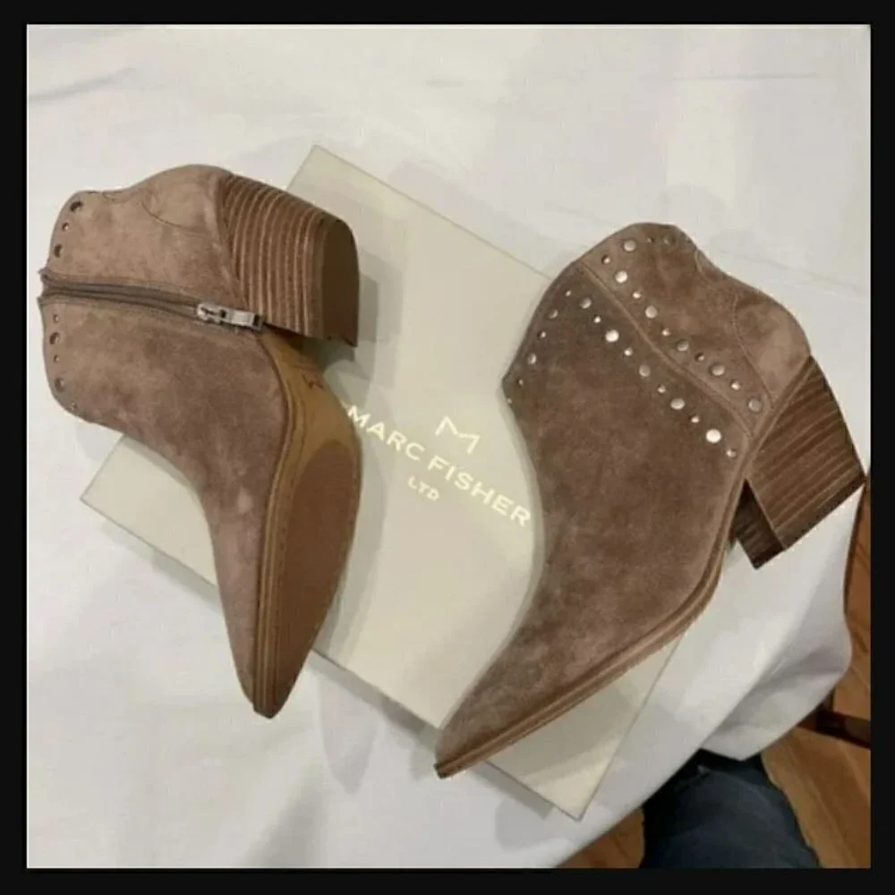New MARC FISHER Deni Suede Stud Western Booties 7.5 Taupe Brown